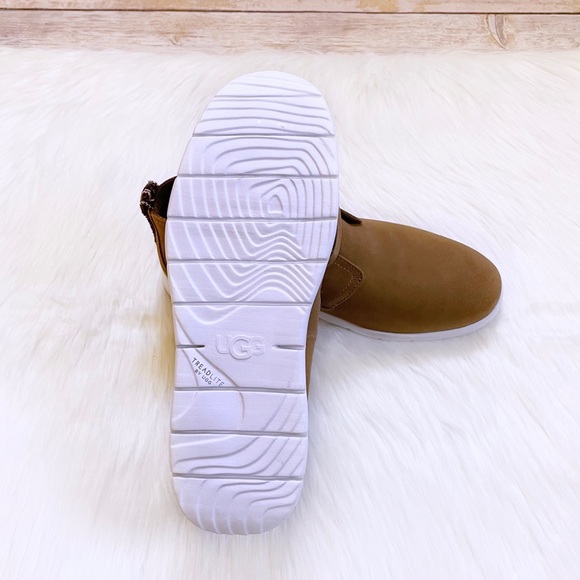 UGG Men’s Freamon Chestnut Suede Chukka Boots - Picture 7 of 8